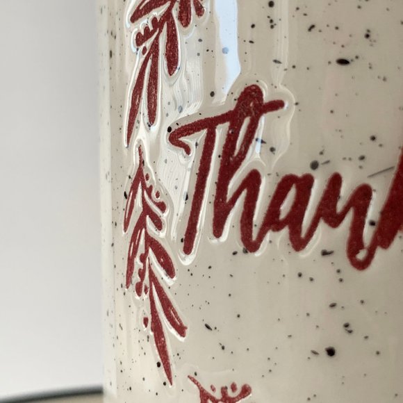 Oversized Mug - "Thankful" with Floral Wreath - Picture 8 of 9
